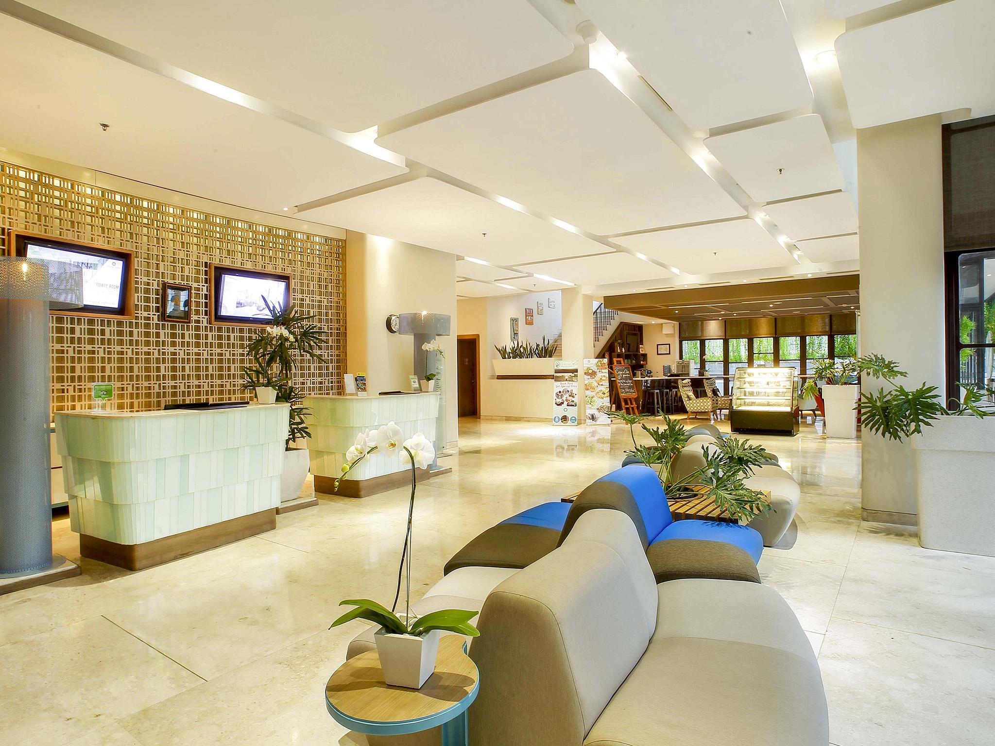 Grand Livio Kuta Hotel Legian Eksteriør bilde